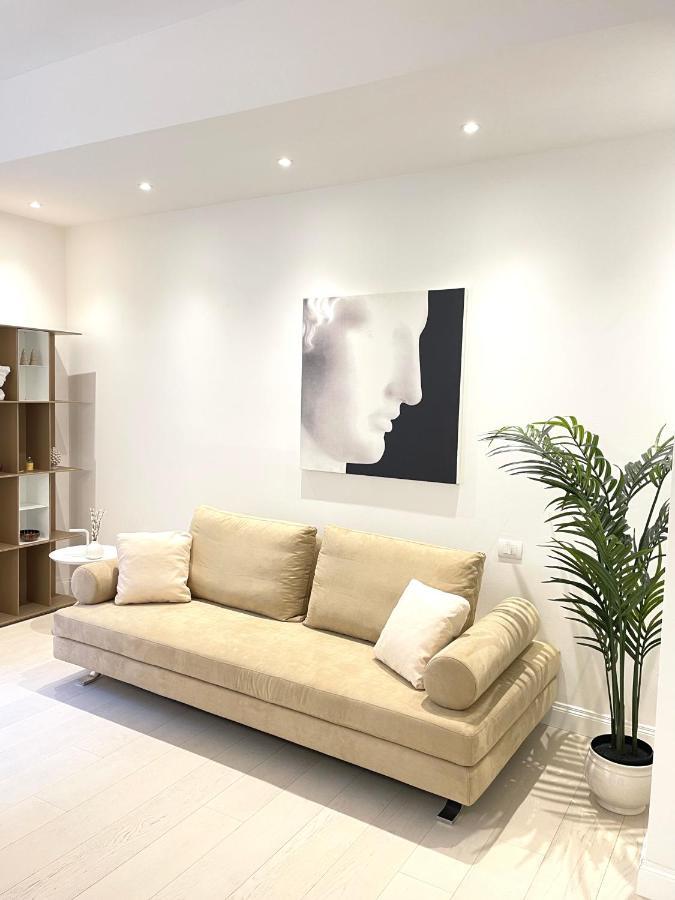 Casa Cavour White Florence