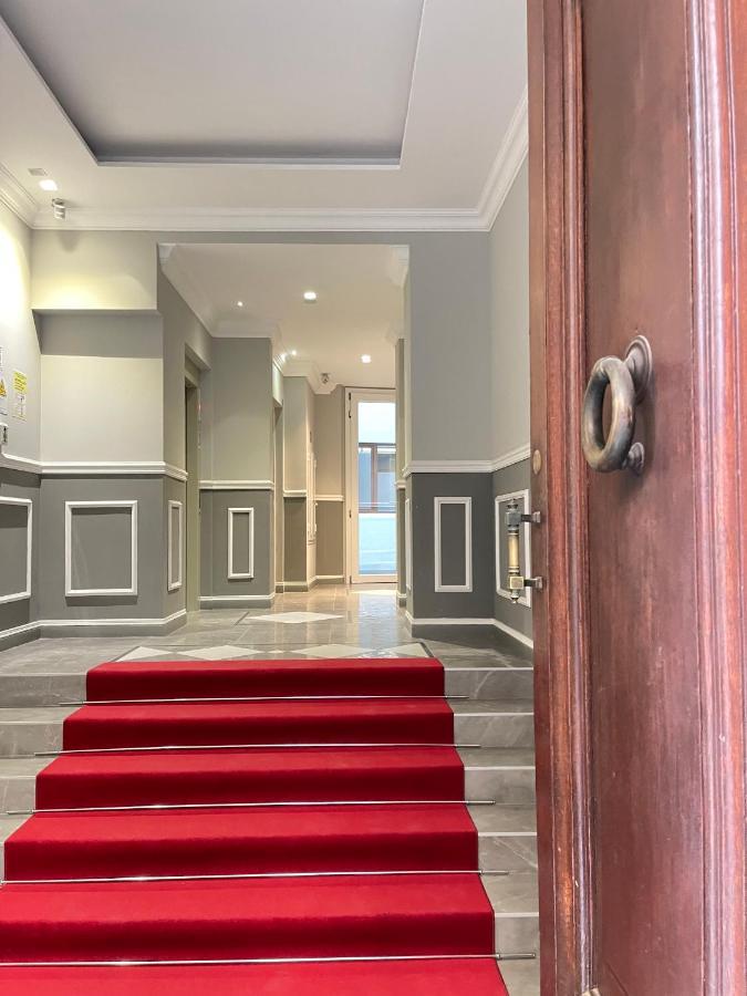Casa Cavour White